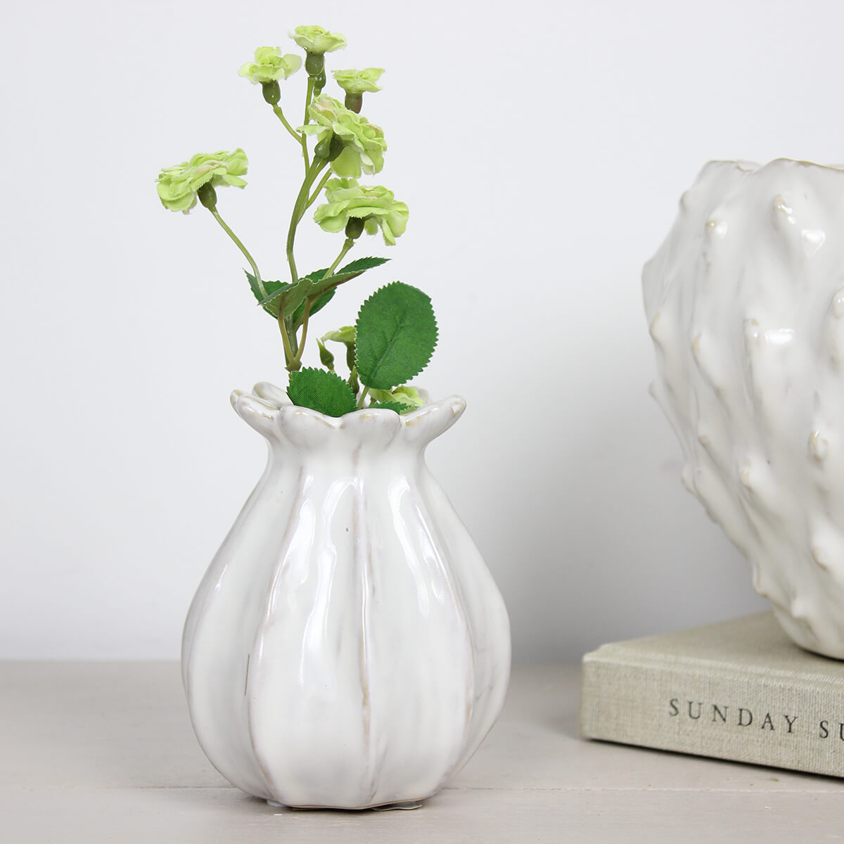Lillan Off White Poppy Seed Vase
