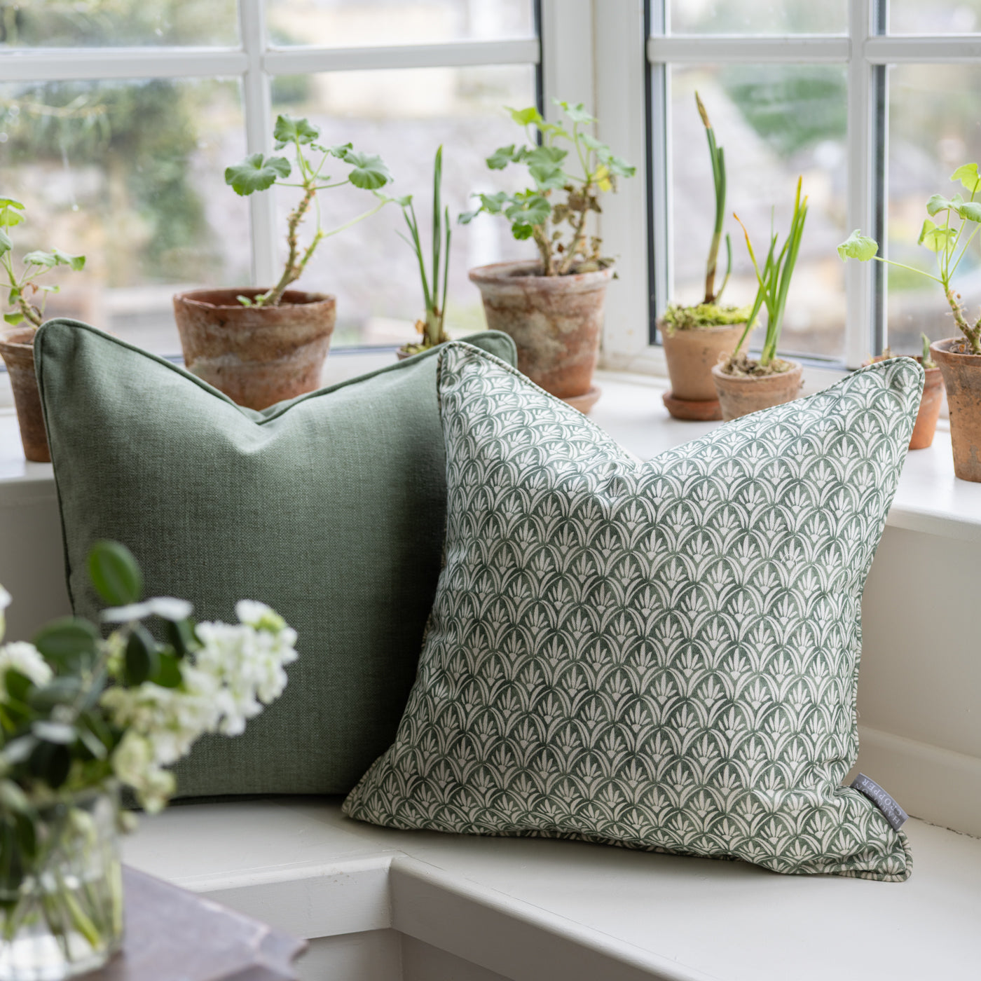 Mondrago Olive Square Cushion