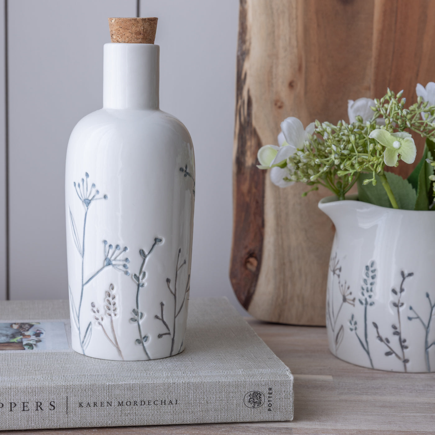 Ceramic Debossed Grasses Oil Bottle
