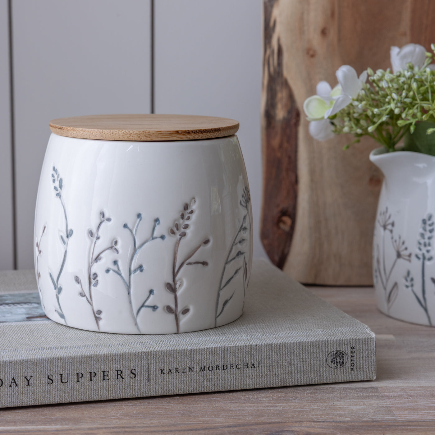Ceramic Debossed Grasses Canister with Lid