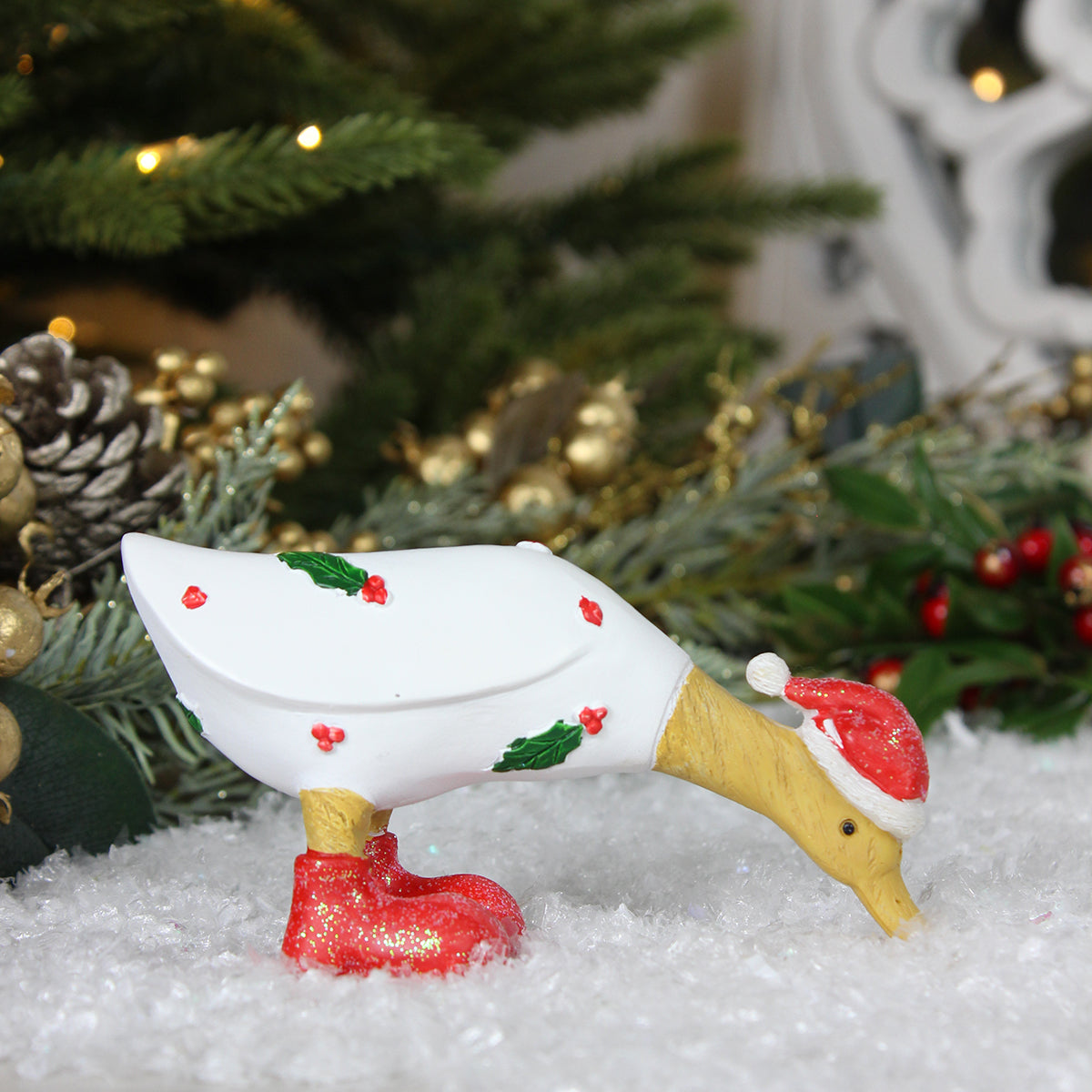 Wooden Leaning Holly Duck