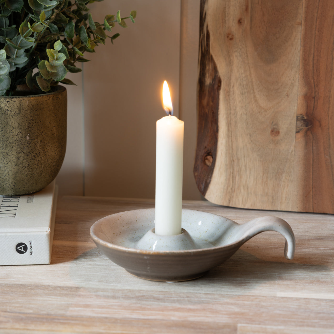 Donna Beige Handle Candle Holder