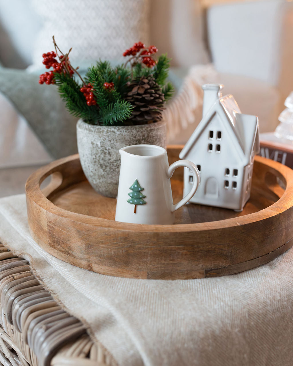 White Porcelain LED Cottage House