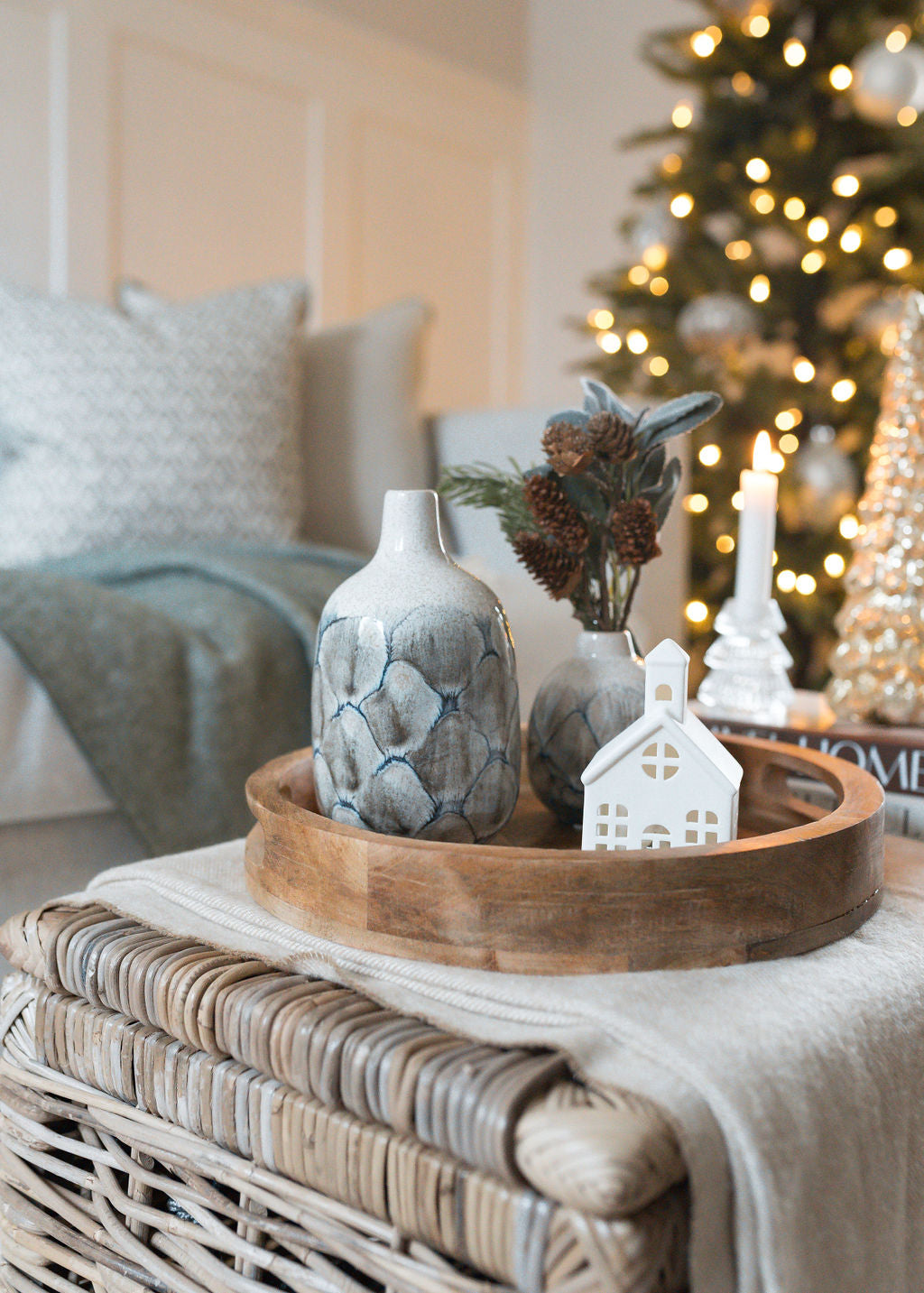 White Porcelain LED Cottage House