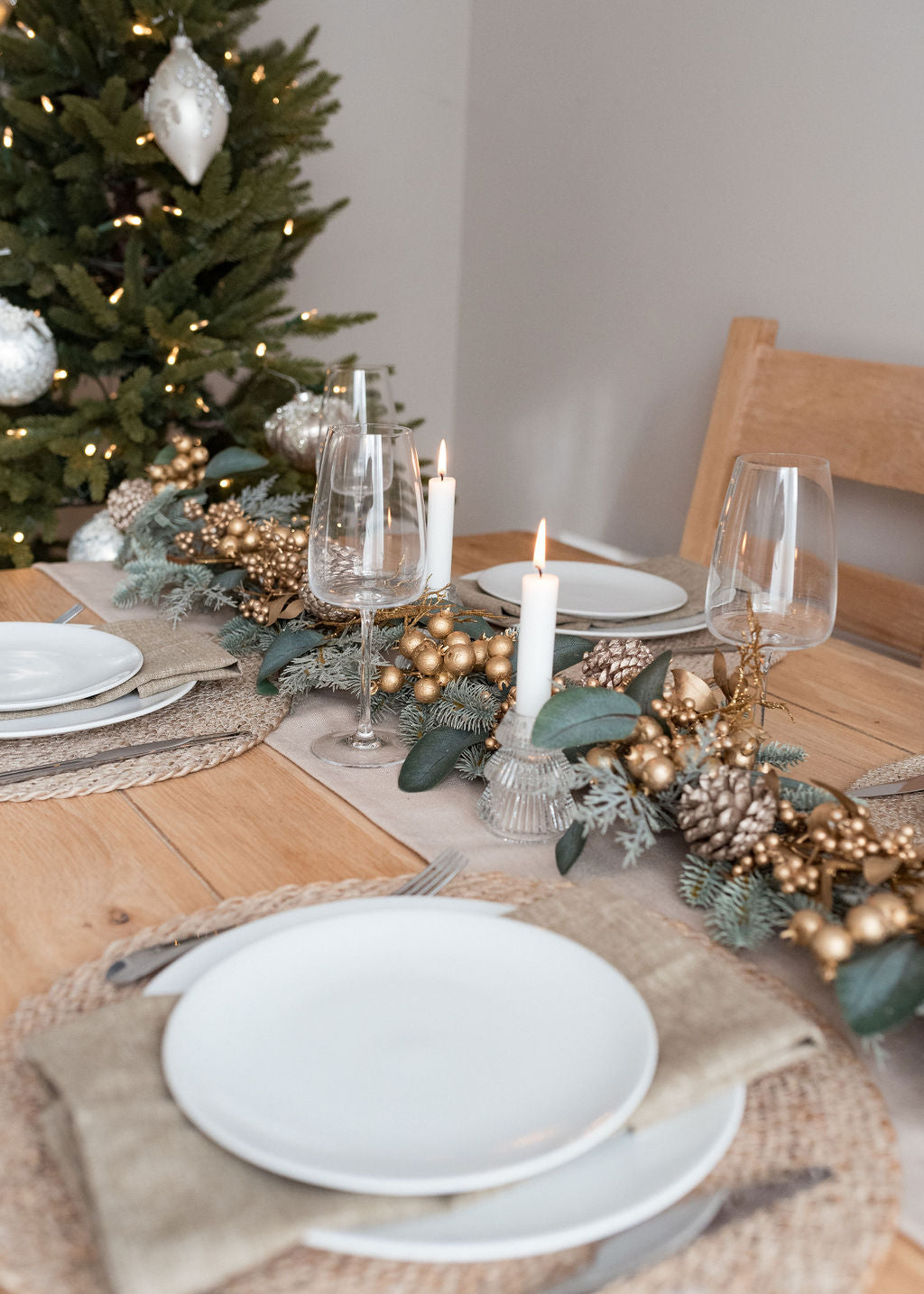 Eucalyptus & Matt Gold Berry Garland