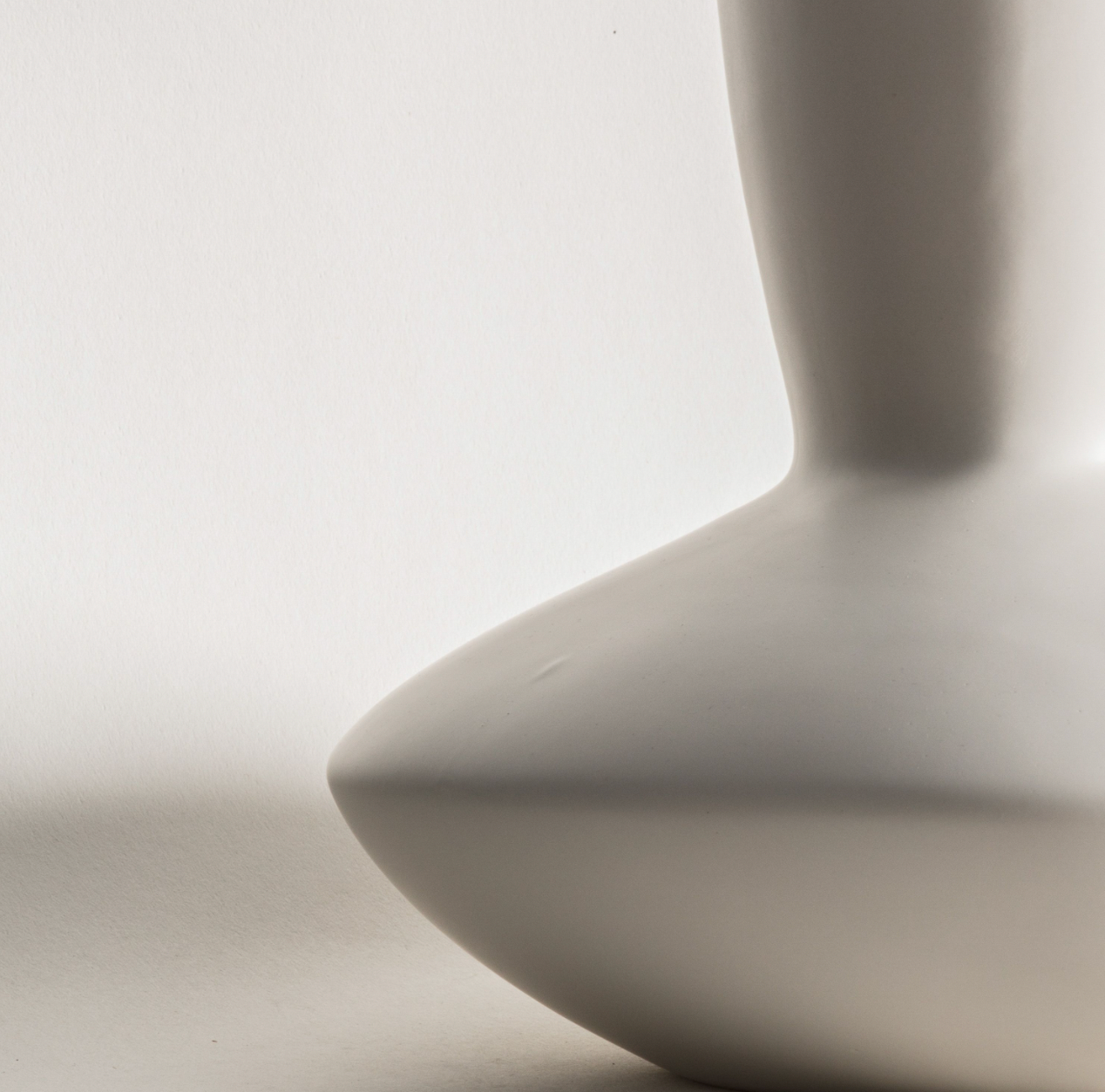 White Stoneware Kami Vase